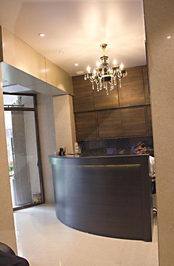 Vishal Hall Otel Mumbai Dış mekan fotoğraf