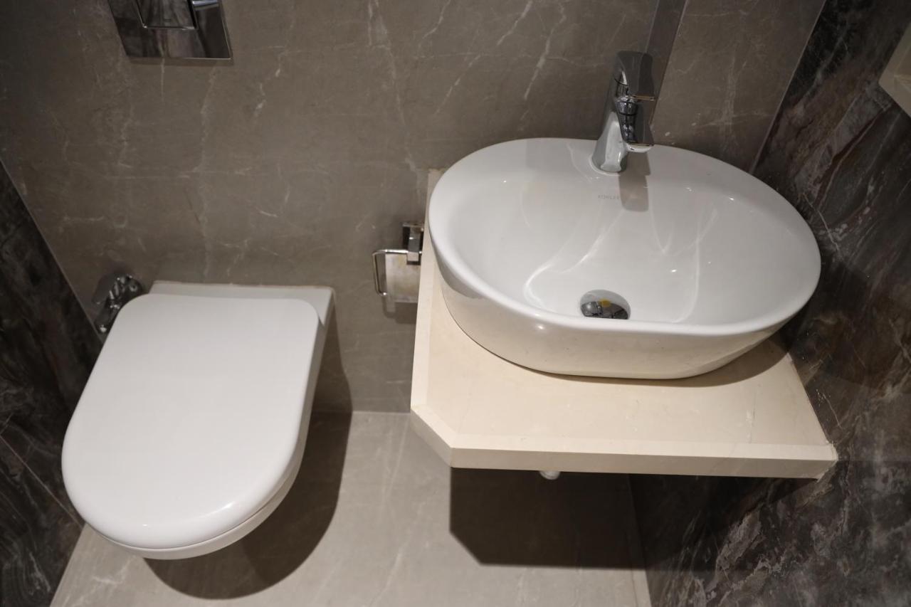 Vishal Hall Otel Mumbai Dış mekan fotoğraf