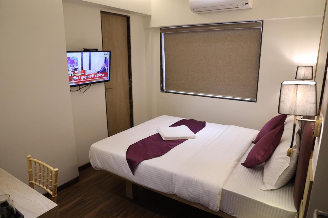 Vishal Hall Otel Mumbai Dış mekan fotoğraf
