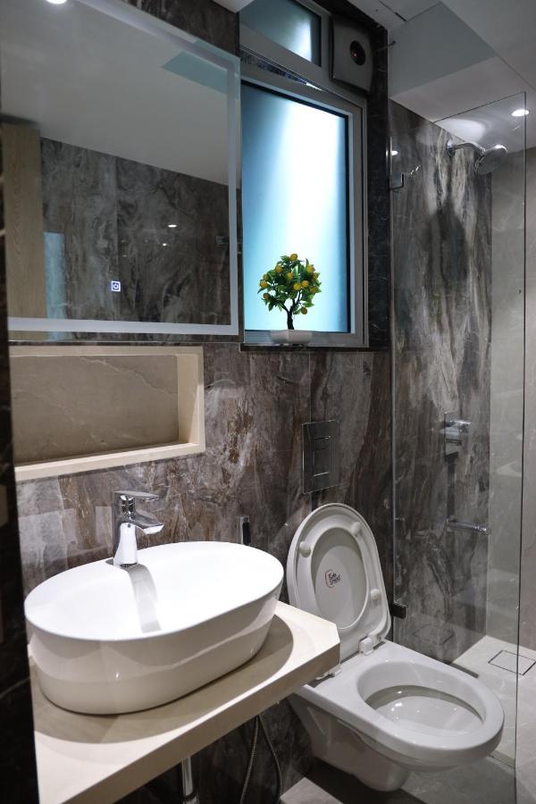 Vishal Hall Otel Mumbai Dış mekan fotoğraf