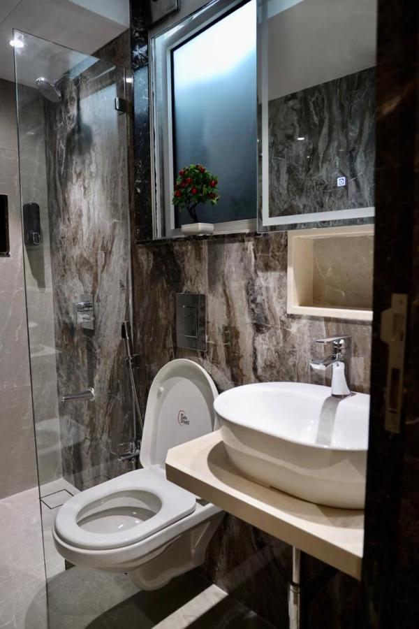 Vishal Hall Otel Mumbai Dış mekan fotoğraf
