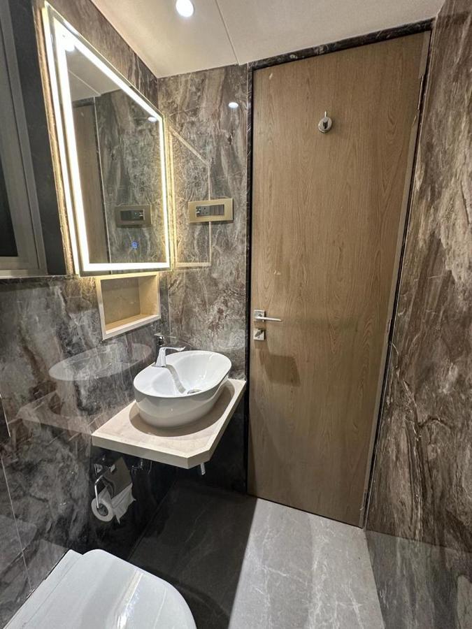 Vishal Hall Otel Mumbai Dış mekan fotoğraf
